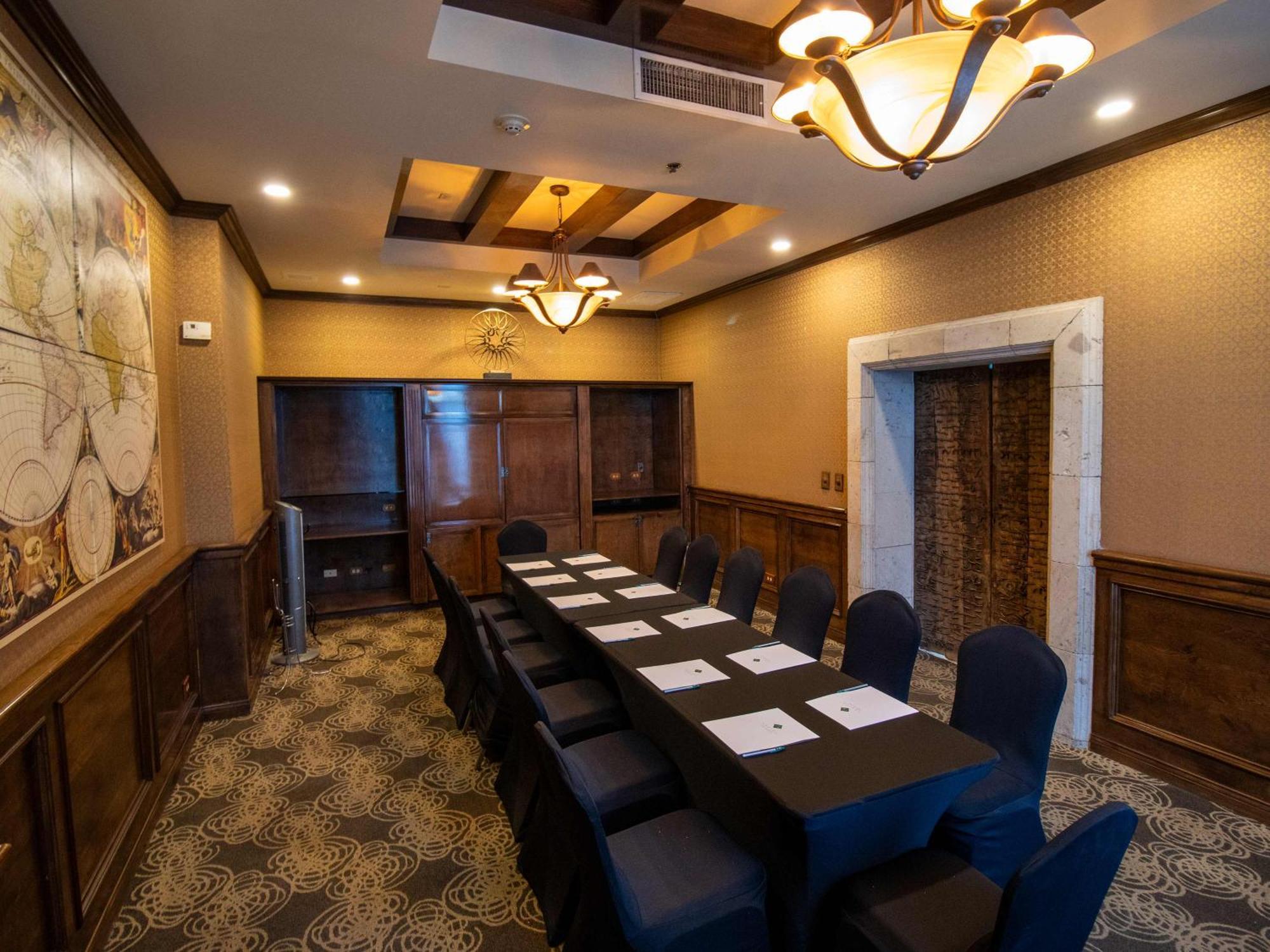 Hotel Araiza Mexicali Luaran gambar Boardroom